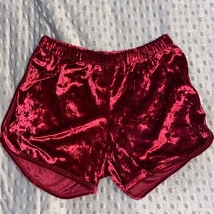 Soft velvet shorts